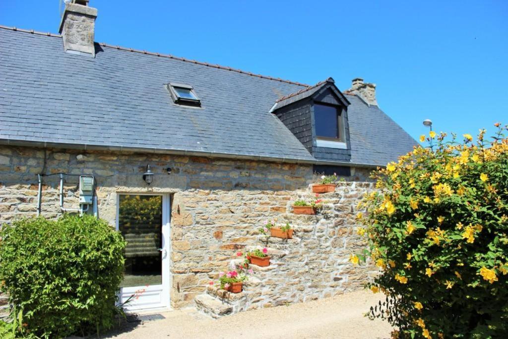 Sue'S Cottages Pleuven Exterior photo